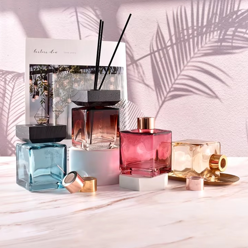 زجاجة ناشر قصب فارغة متدرجة مربعة الشكل كلاسيكية مخصصة سعة 200 مل