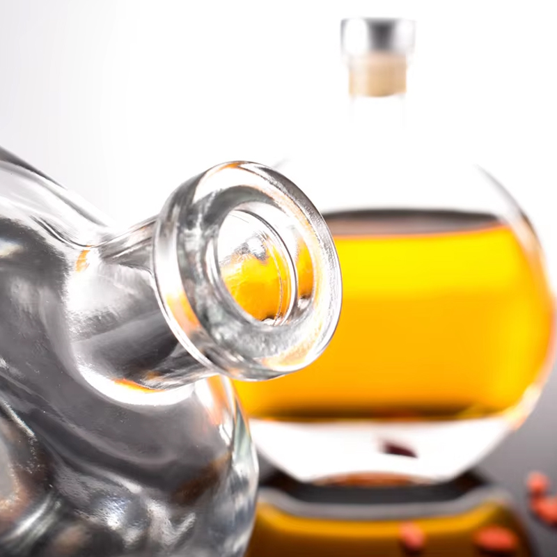 زجاجات مشروبات زجاجية شفافة دائرية سعة 250 مل