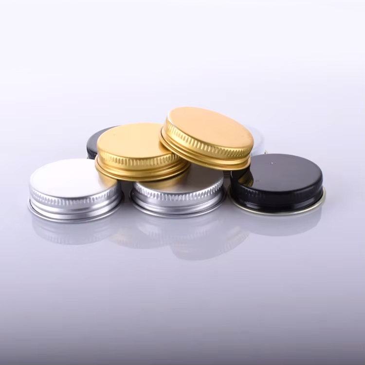 أغطية لولبية معدنية CT مقاس 68 مم