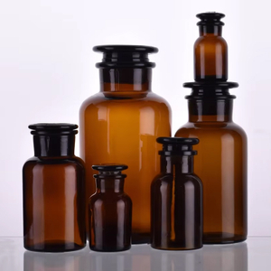 زجاجات صيدلية كاشف زجاجي كيميائي شفاف من العنبر على الطراز العتيق