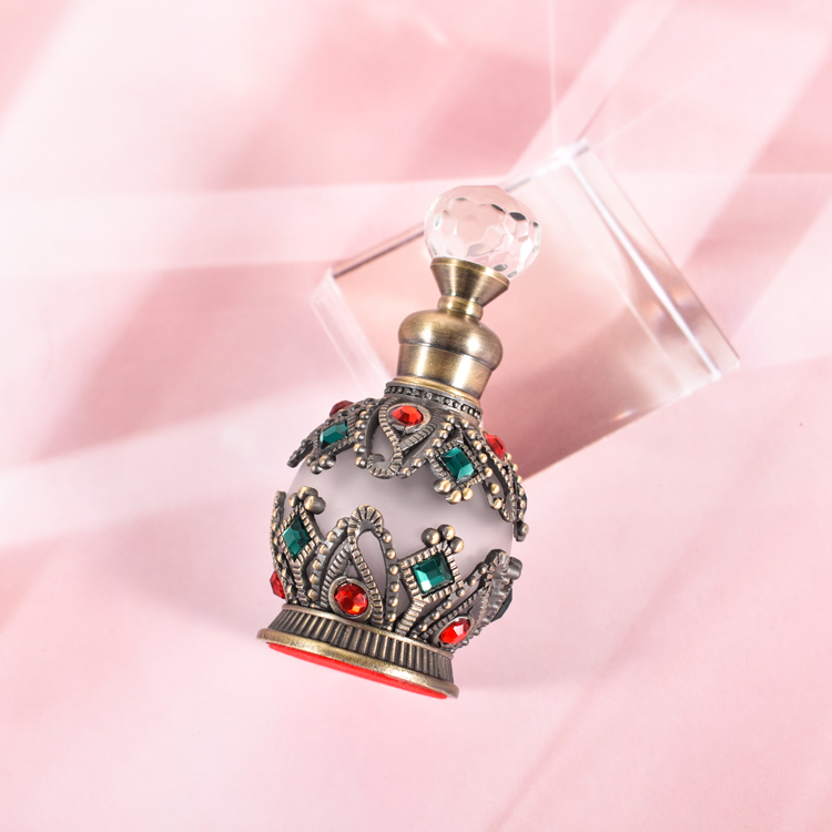 زجاجة زيت عطري دبي العطرية ريترو زجاجة 15 مل مرصعة بالألماس حاوية زيت عطري فارغة